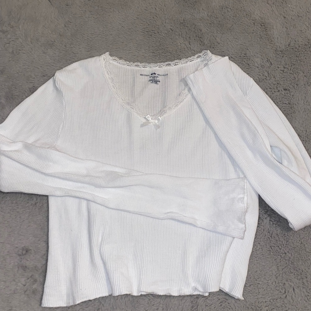 NEVER WORN BEFORE brandy melville shirt